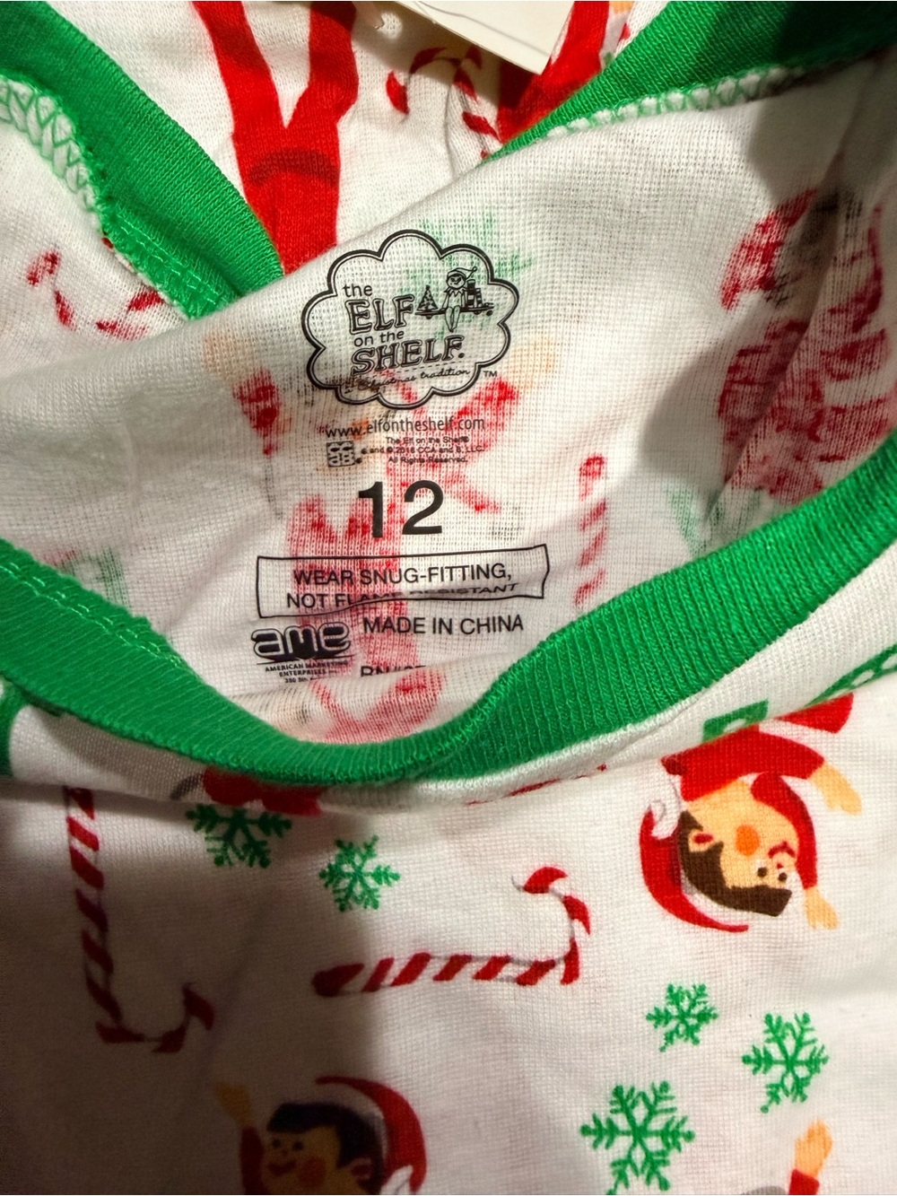 Kids Holiday Elf on a Shelf Pajama Set - White & Green Size 12 - Picture 2 of 3